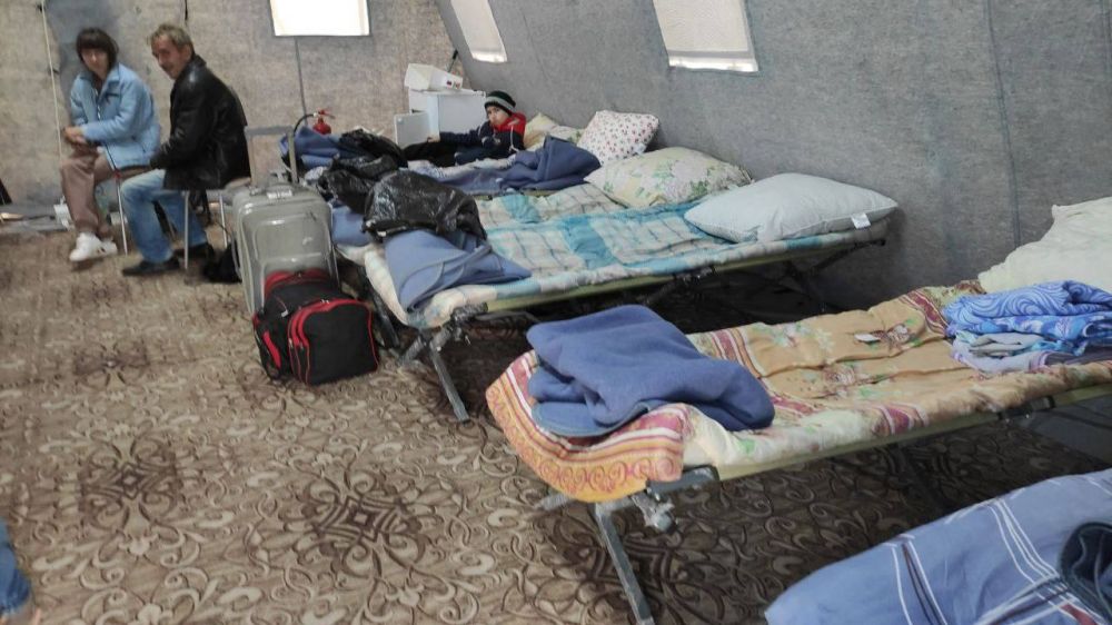 Андрей Турчак: Перебросили наш сводный волонтерский отряд из Балаклеи, Купянская, Изюма и Волчанска на границу с Белгородской областью Андрей Турчак: Перебросили наш сводный волонтерский отряд из Балаклеи, Купянская, Изюма и Волчанска на границу с Белгородской областью