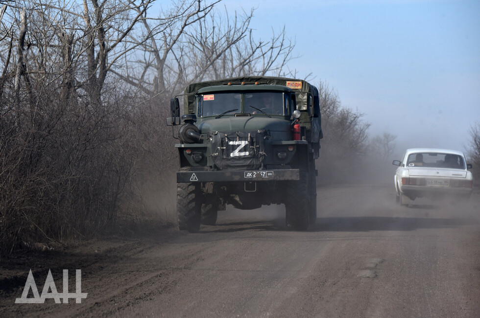 Российские военные уничтожили семь гаубиц в зоне СВО, продолжается наступление под Соледаром Российские военные уничтожили семь гаубиц в зоне СВО, продолжается наступление под Соледаром