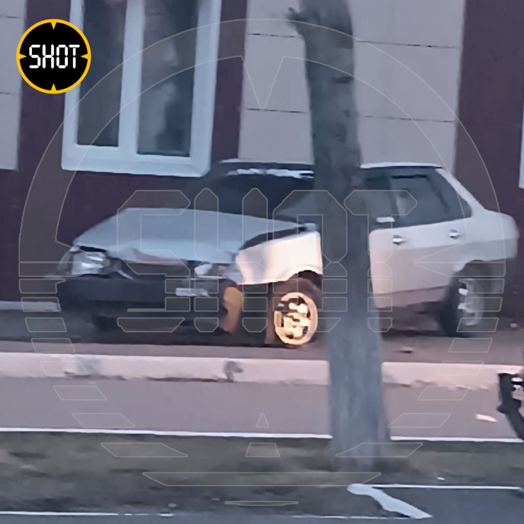 Пьяный водитель сбил ребёнка на самокате и врезался в стену дома в Свердловской области